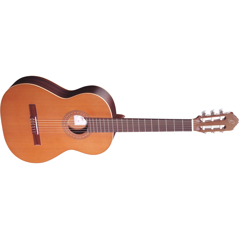 Hispaanias valmistatud klassikaline kitarr Ortega R190